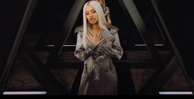 Cardi B.png